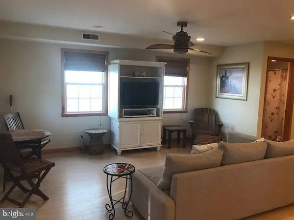 218 35TH ST S, Brigantine, NJ 08203