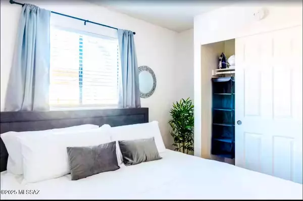 1745 E Glenn Street #114, Tucson, AZ 85719