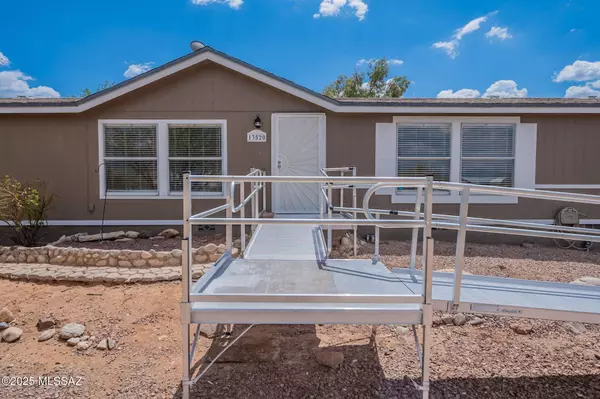 13520 E Crazy Horse Trail, Vail, AZ 85641