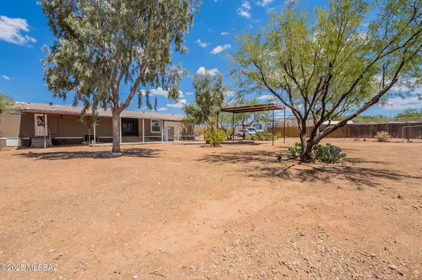 13520 E Crazy Horse Trail, Vail, AZ 85641