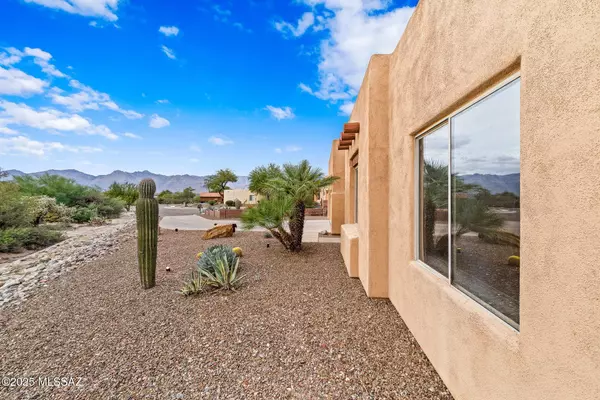 410 N Arcon CourtE, Tucson, AZ 85748