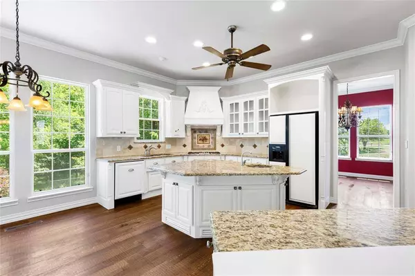 4898 N Loy Lake Road, Denison, TX 75020