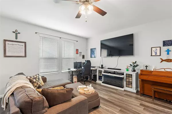 517 Williams Way, Van Alstyne, TX 75495