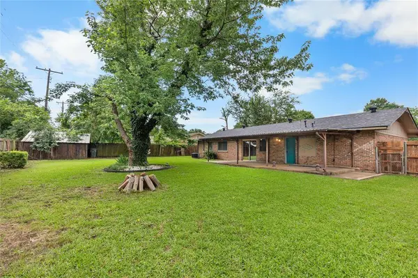 3209 N Calais Street, Sherman, TX 75090