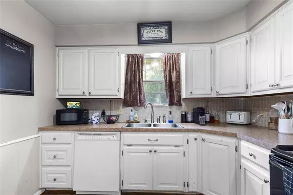 746 S Valentine Drive, Sherman, TX 75090