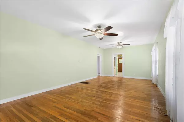 116 S Bryant Avenue, Sherman, TX 75092