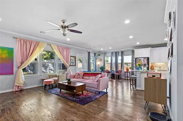 810 N Walnut Street, Sherman, TX 75090