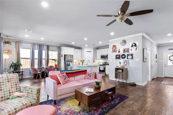 810 N Walnut Street, Sherman, TX 75090