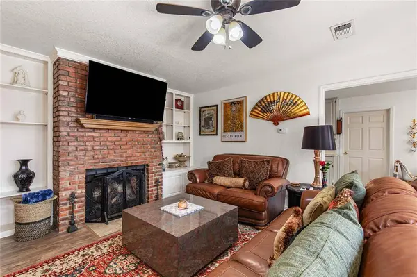 1006 W Washington Street, Sherman, TX 75092