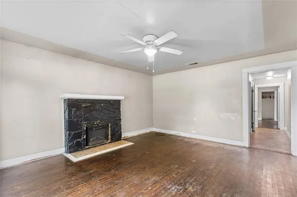 1211 N Harrison Avenue, Sherman, TX 75090