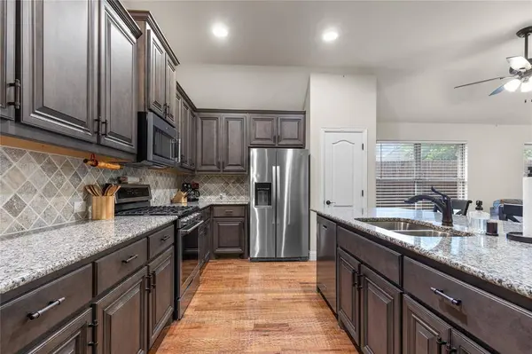 5215 Pentridge Drive, Sherman, TX 75092