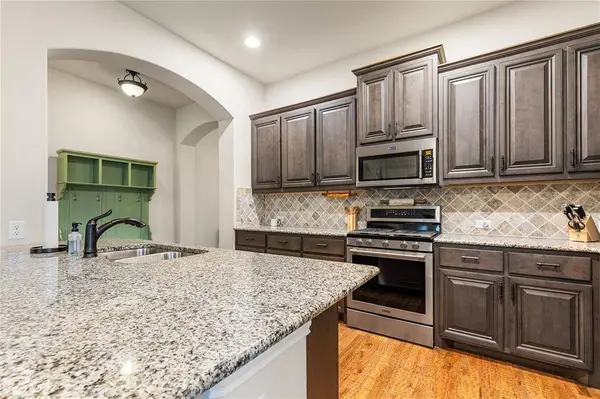 5215 Pentridge Drive, Sherman, TX 75092