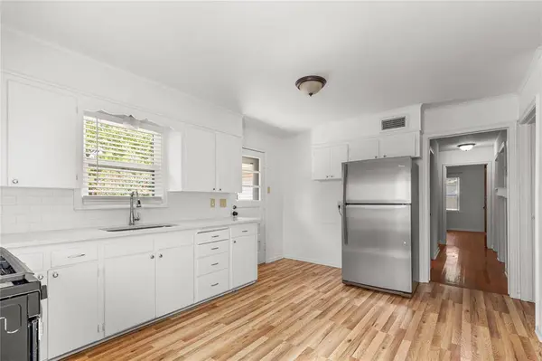 1015 W Sycamore Street, Sherman, TX 75092