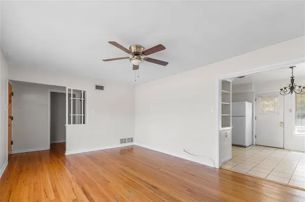 1710 W College Street, Sherman, TX 75092