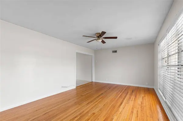 1710 W College Street, Sherman, TX 75092