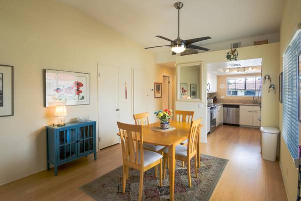 2001 E Camino Parocela #L82, Palm Springs, CA 92264