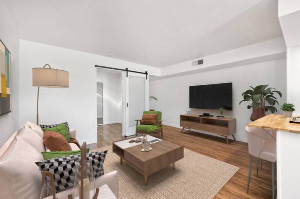 5300 E Waverly DR #K4, Palm Springs, CA 92264