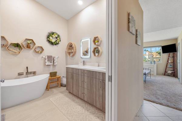 265 Desert Falls DR E, Palm Desert, CA 92211