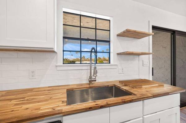 5300 E Waverly DR #K4, Palm Springs, CA 92264