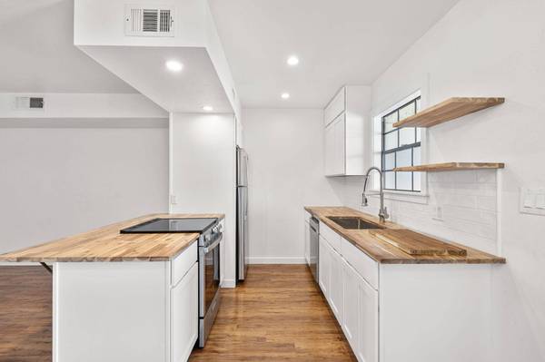 5300 E Waverly DR #K4, Palm Springs, CA 92264