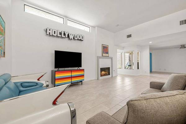 1541 S Cerritos DR, Palm Springs, CA 92264
