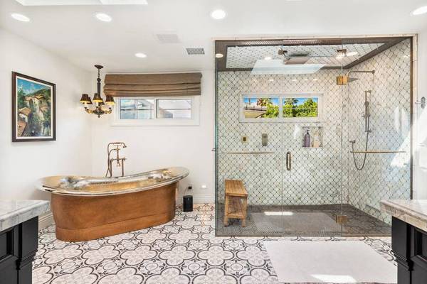 3330 Andreas Hills DR, Palm Springs, CA 92264