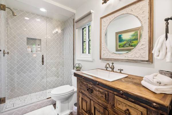 3330 Andreas Hills DR, Palm Springs, CA 92264