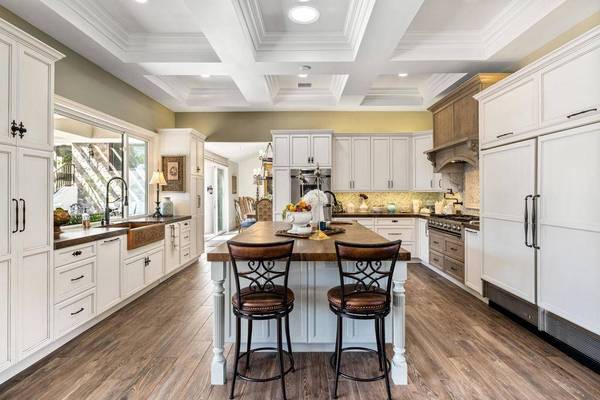 3330 Andreas Hills DR, Palm Springs, CA 92264