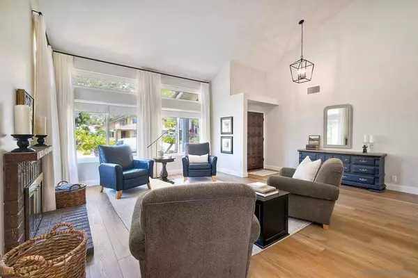 13205 Poway Hills Dr, Poway, CA 92064