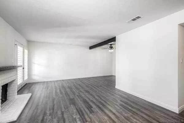 1651 S S Juniper St #46, Escondido, CA 92025