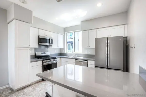 8850 Olive Ln #7, Santee, CA 92071
