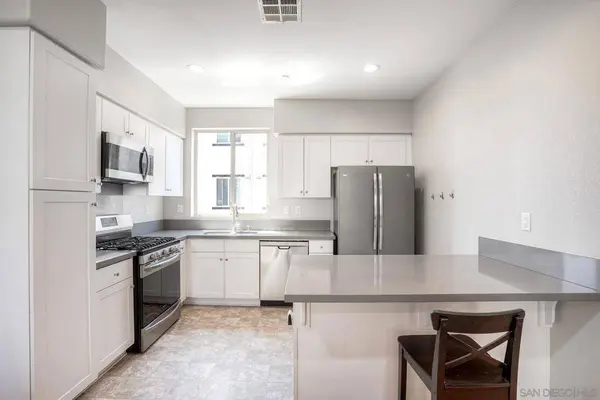 8850 Olive Ln #7, Santee, CA 92071