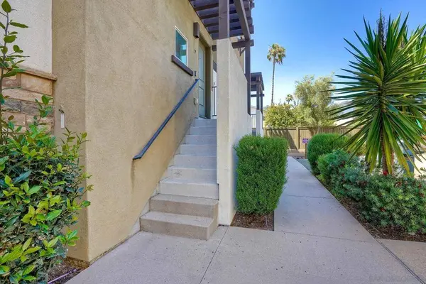8850 Olive Ln #7, Santee, CA 92071