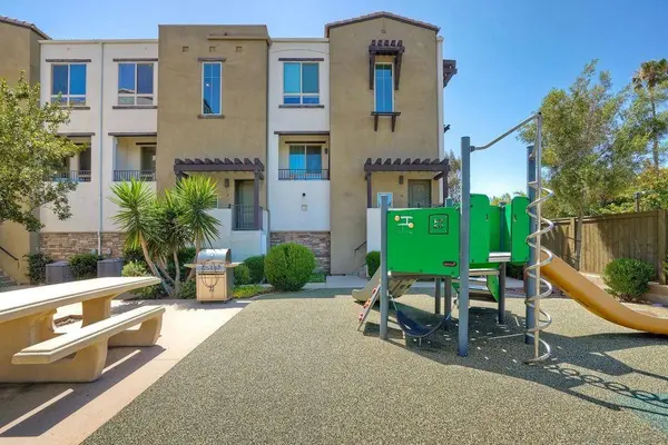 8850 Olive Ln #7, Santee, CA 92071