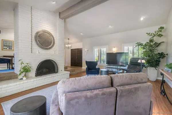 Escondido, CA 92025