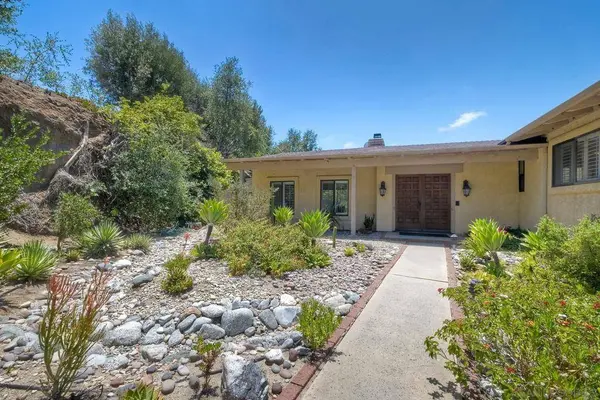 Escondido, CA 92025