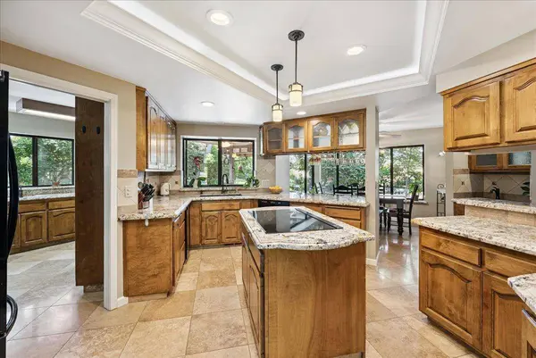 6415 Fairway CT, Auburn, CA 95602