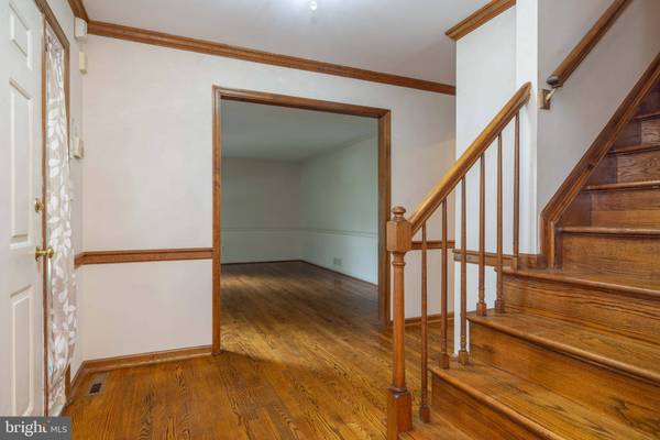 206 BARBERRY DR, Wilmington, DE 19808