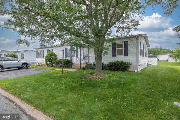 206 PERSIMMON CIR, Dover, DE 19901