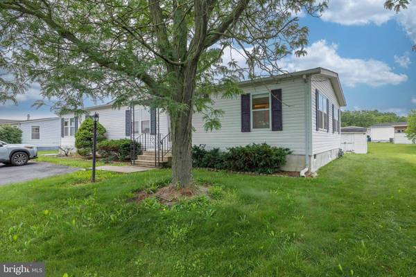 206 PERSIMMON CIR, Dover, DE 19901