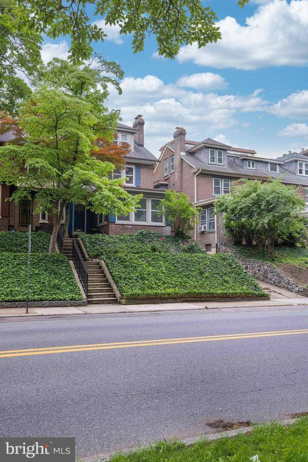 1402 LOVERING AVE, Wilmington, DE 19806