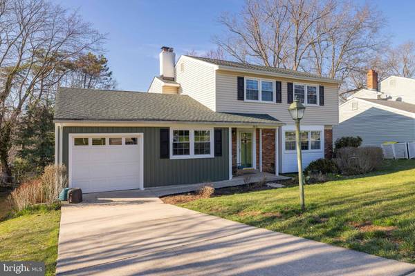 2815 FAWKES DR, Wilmington, DE 19808