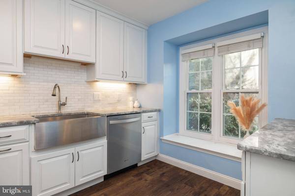 311 STONEHAM DR, Hockessin, DE 19707