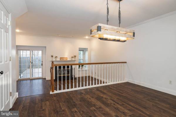 311 STONEHAM DR, Hockessin, DE 19707