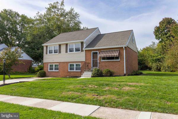 2615 E ROBINO DR, Wilmington, DE 19808