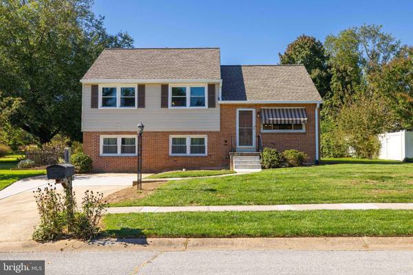 2615 E ROBINO DR, Wilmington, DE 19808