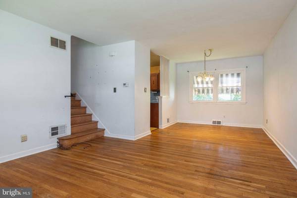 2615 E ROBINO DR, Wilmington, DE 19808