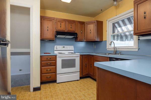 2615 E ROBINO DR, Wilmington, DE 19808