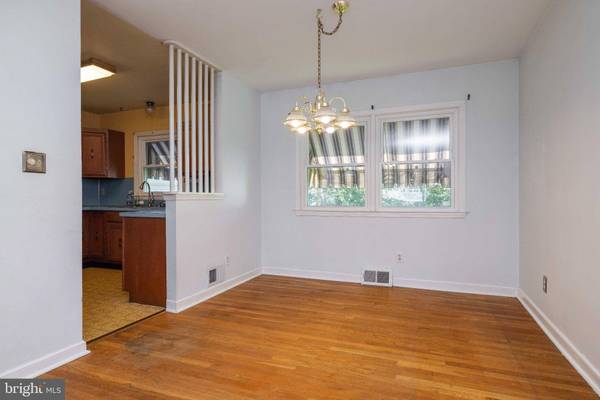 2615 E ROBINO DR, Wilmington, DE 19808
