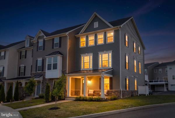 427 SWEDE LANDING LN
